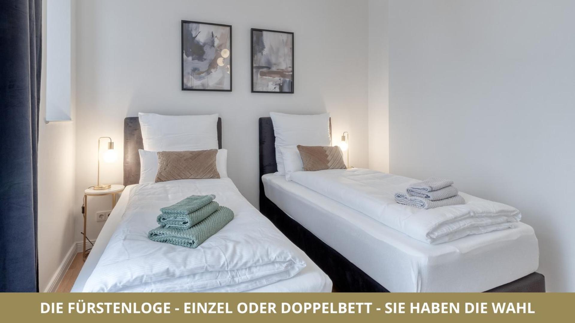 Neu Fewo Fuerstenloge 1-6 Pers Hinter Dem Markgraeflichen Opernhaus - 2 Schlafzimmer Mit Boxspringbetten 4 Einzel Oder 2 Doppelbetten, Balkon Und Einbaukueche, Barrierearm Bayreuth Kültér fotó